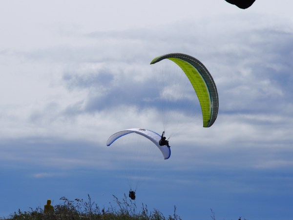 Other wind freeloaders were there for the start