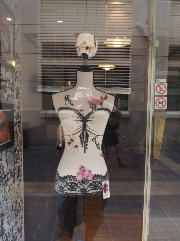 Carcassonne - the tattoo shop