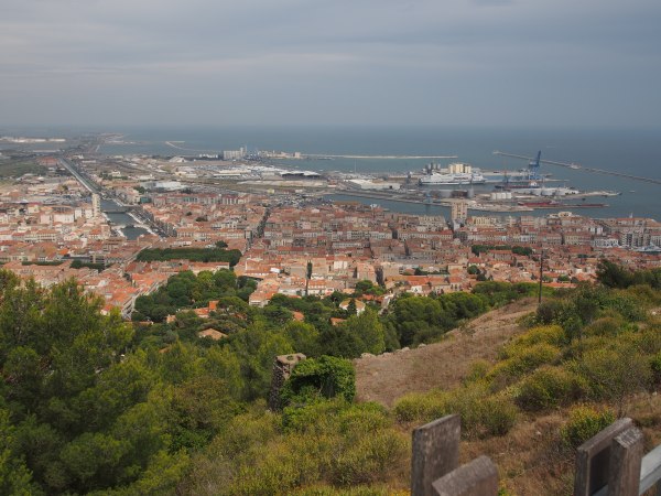 Overview of Sete from the hilltop