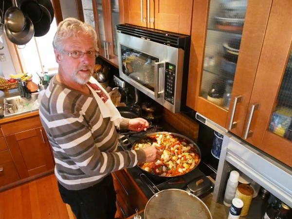 The begbinnings of a paella masterpiece