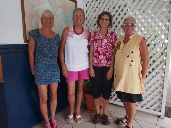 Sunday Brunch finery with Utta from Imagine, Divinia from Divanty, Marcia from Strider and Connie from Sage