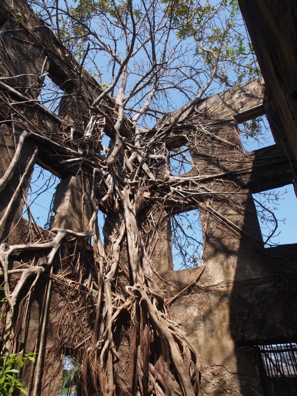 Incredible old house that once belonged to one of the early traders from India